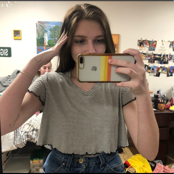 Black and white striped cropped t-shirt - Picture 2 of 4